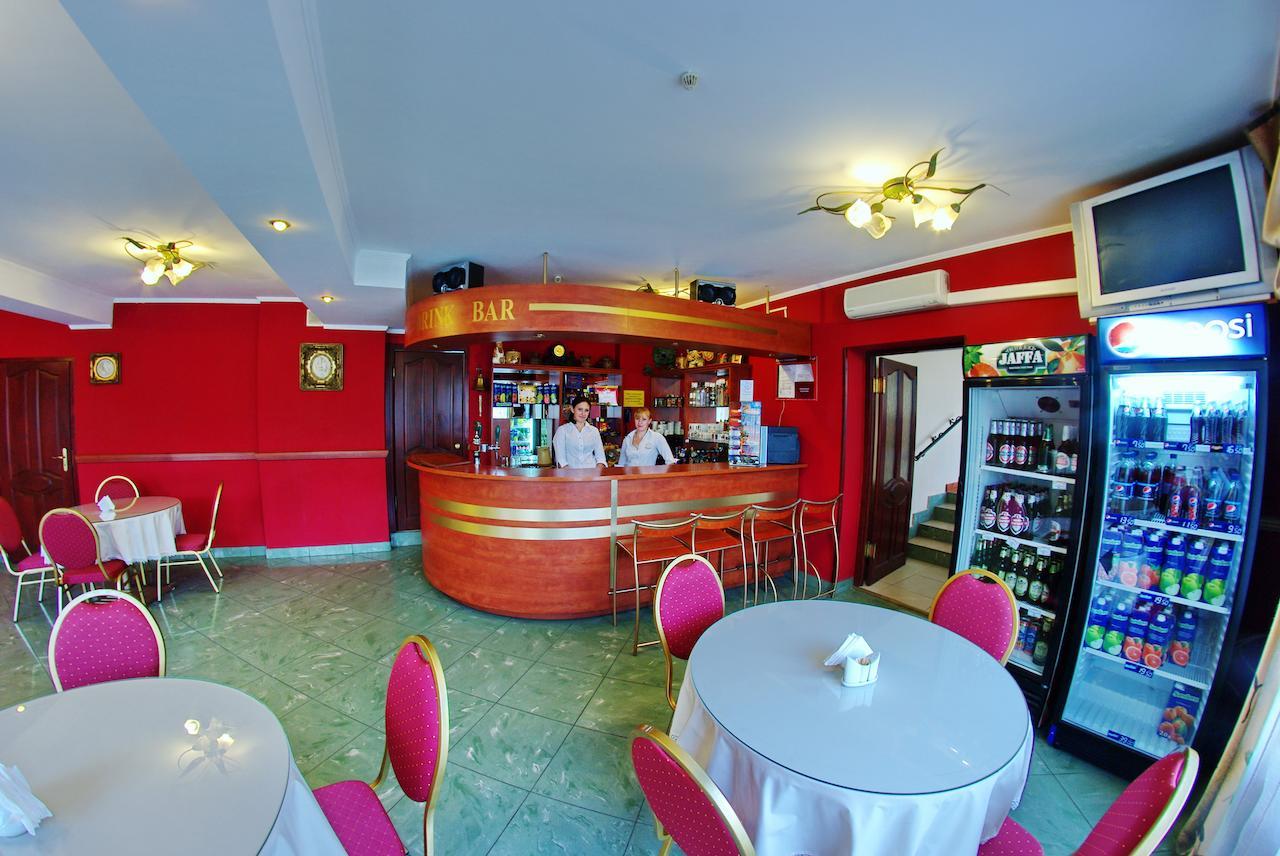 Hotel Mirage Sudovaya Vishnya エクステリア 写真