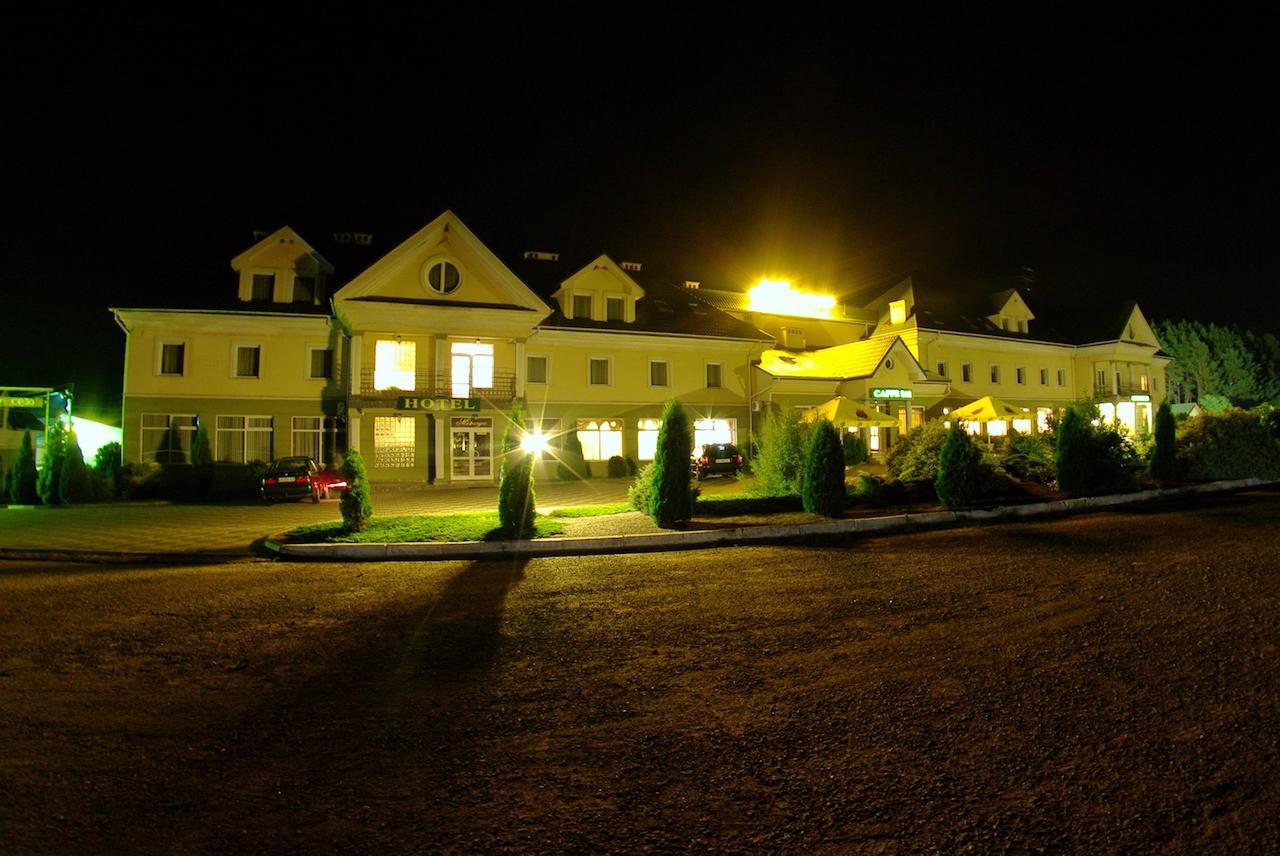 Hotel Mirage Sudovaya Vishnya エクステリア 写真